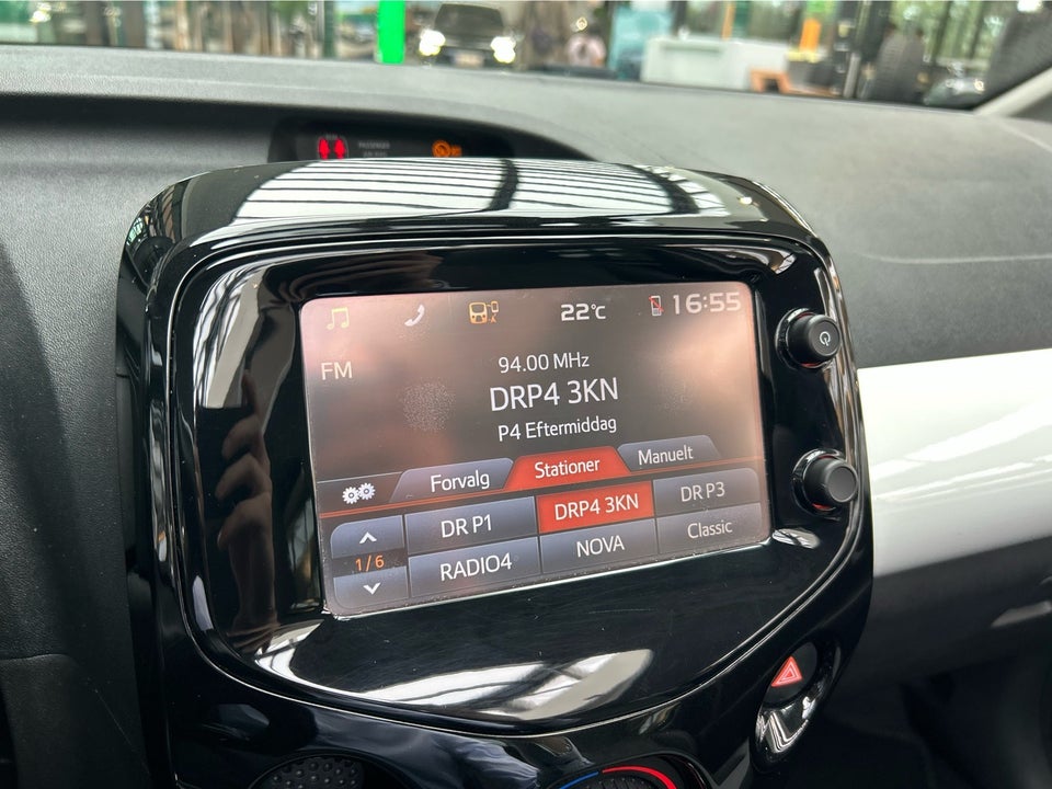 Toyota Aygo 1,0 VVT-i x-wave Sky 5d