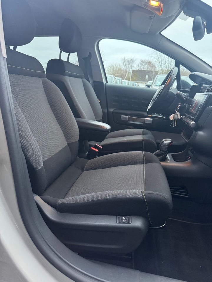 Citroën C3 1,2 PureTech 110 Shine EAT6 5d