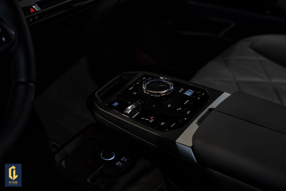 BMW iX xDrive60 Supercharged 5d