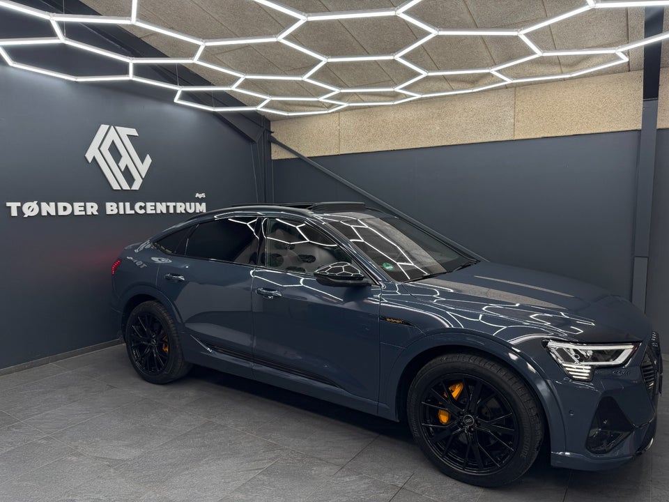 Audi e-tron 55 S-line Sportback quattro 5d