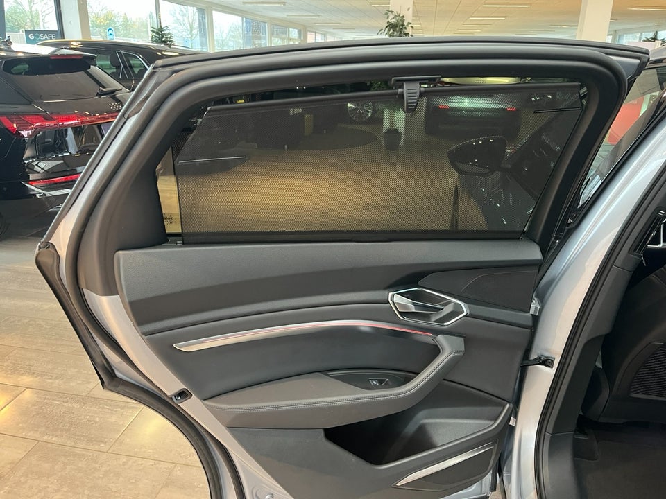 Audi e-tron 55 S-line Sportback quattro 5d
