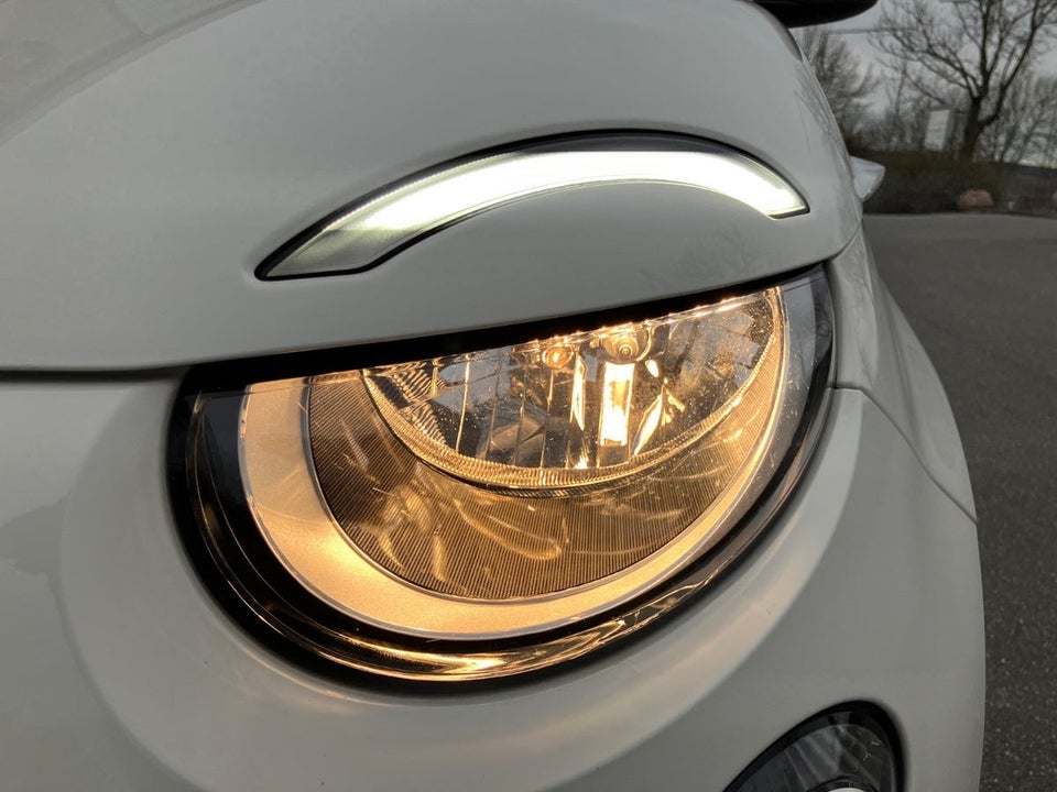 Fiat 500e 42 Icon Cabrio 2d