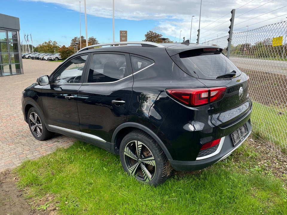 MG ZS EV Luxury 5d