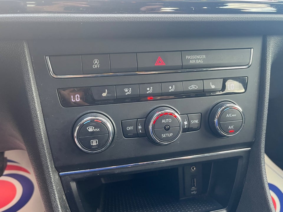 Seat Leon 1,6 TDi 110 Reference 5d