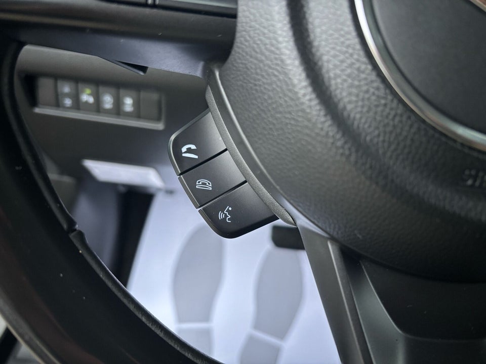 Suzuki Swift 1,2 mHybrid Exclusive CVT 5d