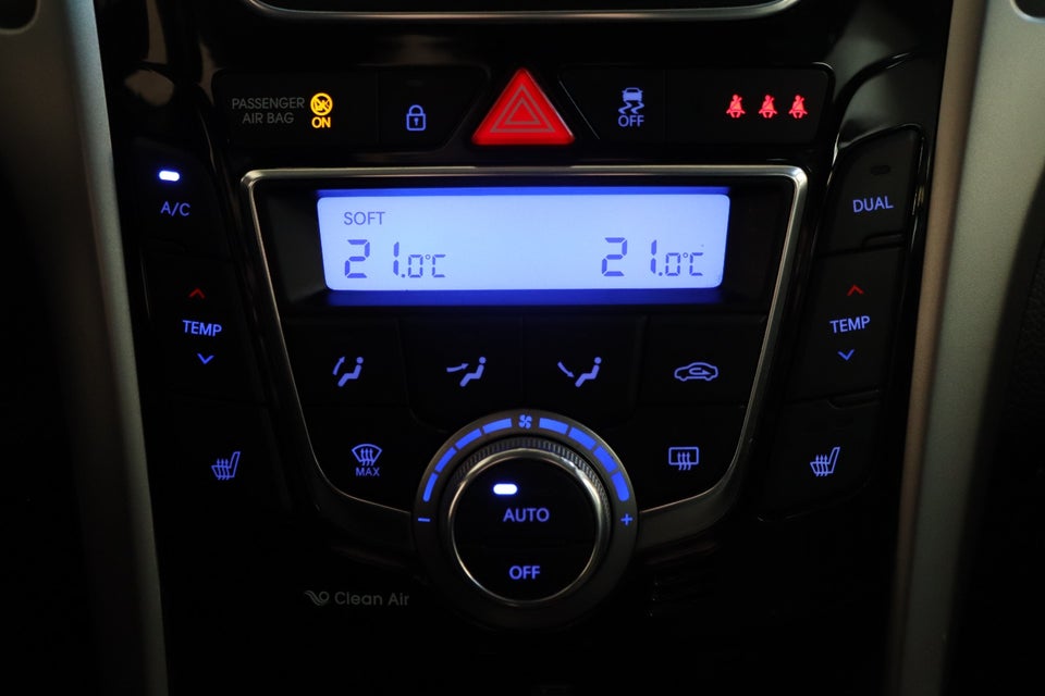 Hyundai i30 1,6 CRDi 110 XTR CW Eco 5d