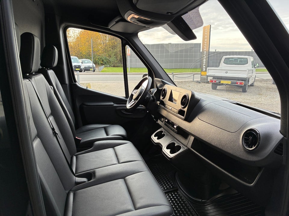 Mercedes Sprinter 215 2,0 CDi A2 Kassevogn aut. FWD