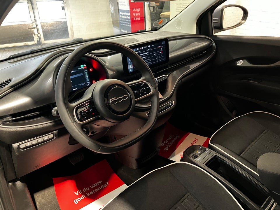 Fiat 500e 42 Icon 3d