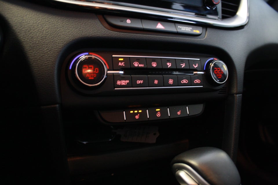 Kia Ceed 1,6 PHEV Prestige SW DCT 5d