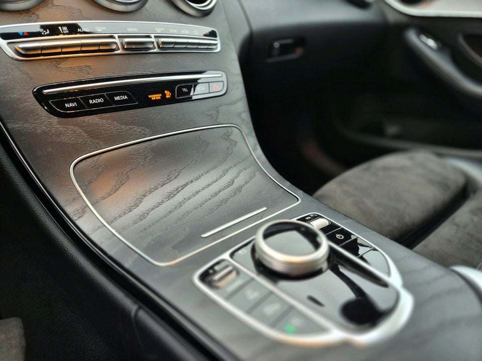 Mercedes C220 d 2,0 AMG Line stc. aut. 5d