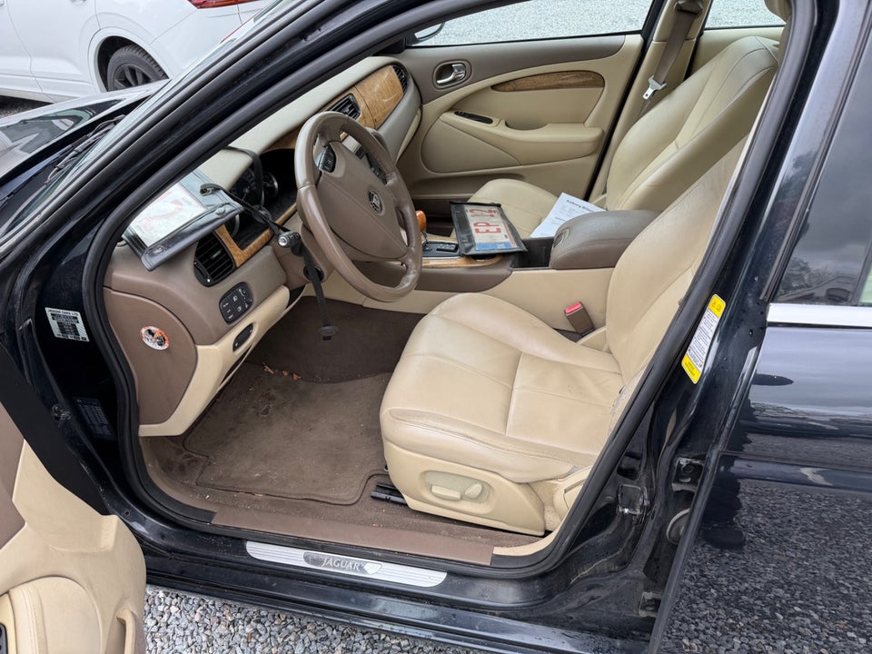 Jaguar S-Type 3,0 Deluxe aut. 4d
