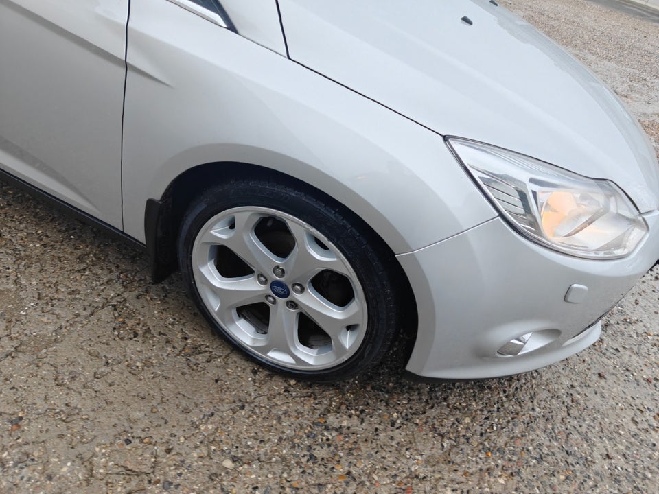 Ford Focus 1,6 TDCi 115 Titanium 5d