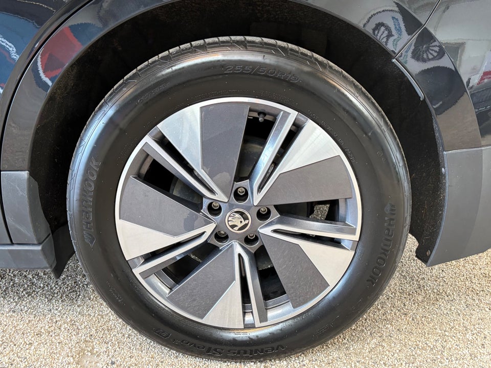 Skoda Enyaq 80 iV Suite 5d