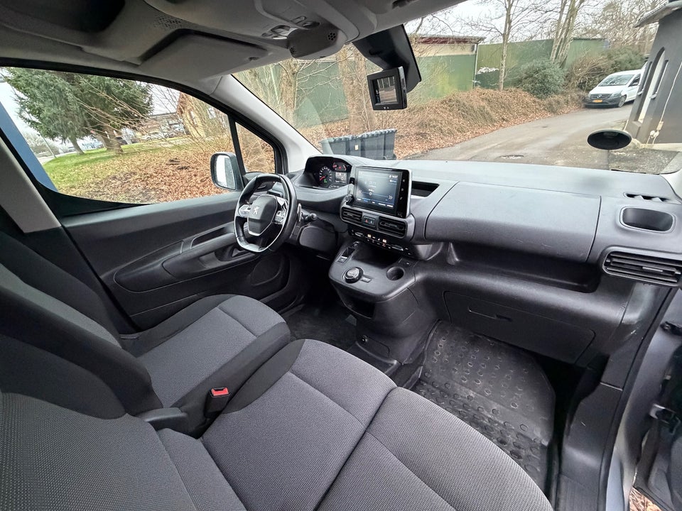Peugeot Partner 1,5 BlueHDi 130 L2V2 Ultimate EAT8 Van