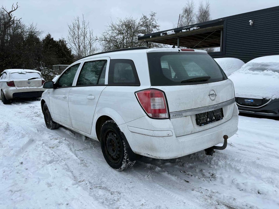 Opel Astra 1,7 CDTi 110 Enjoy 5d