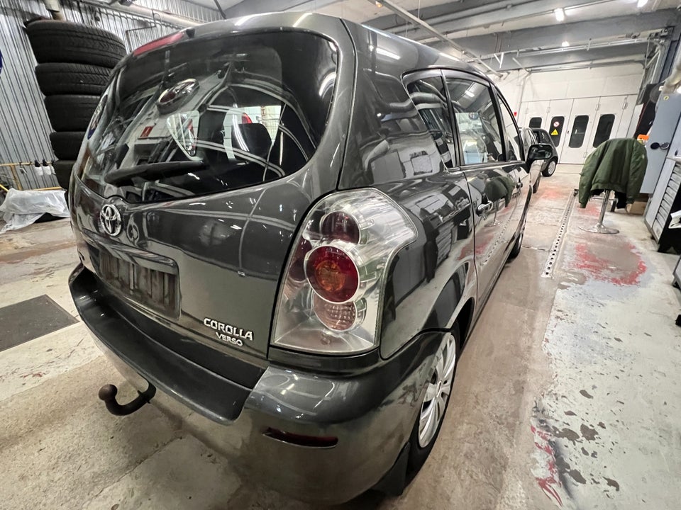 Toyota Corolla Verso 1,8 Terra 7prs 5d