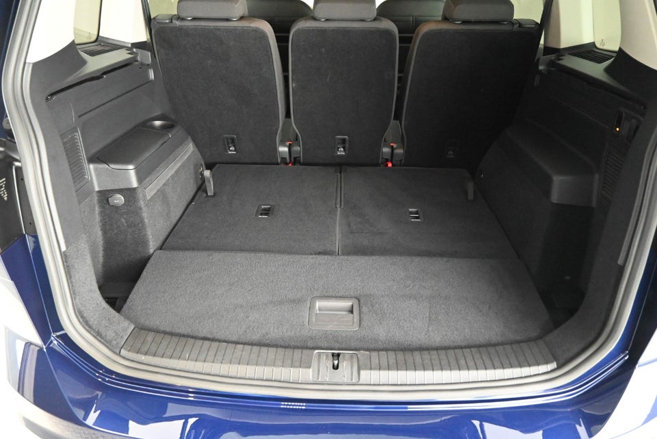 VW Touran 2,0 TDi 150 Comfortline+ DSG 7prs 5d