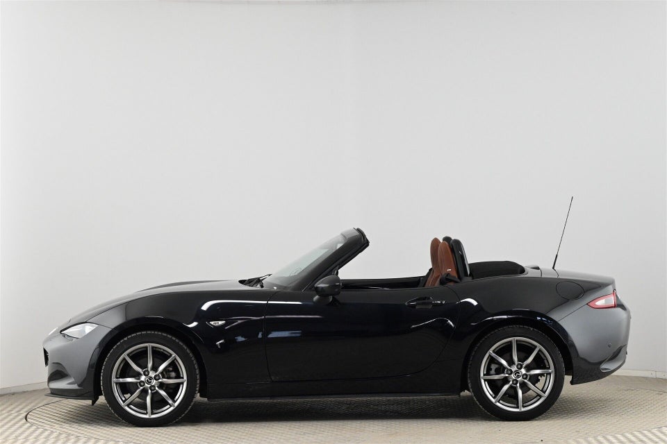 Mazda MX-5 2,0 SkyActiv-G 184 Roadster Cosmo 2d