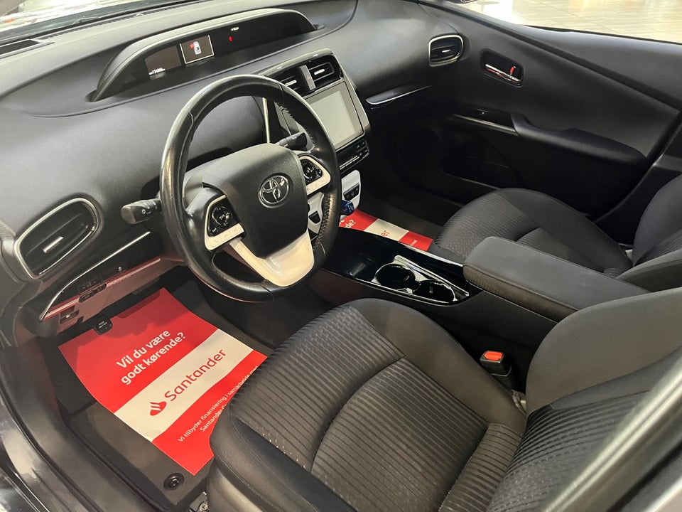 Toyota Prius 1,8 Plug-in Hybrid H3 MDS 5d
