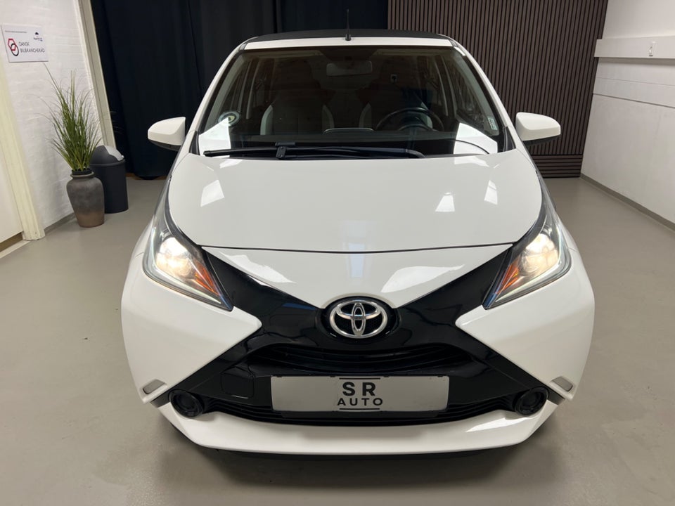 Toyota Aygo 1,0 VVT-i x-sky 5d