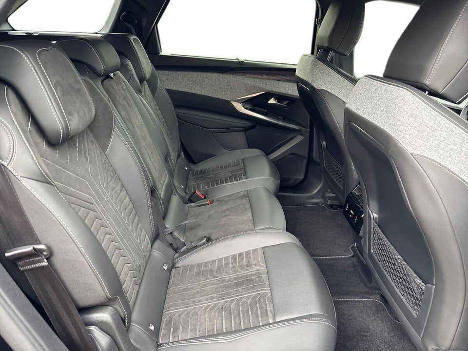 Peugeot e-5008 77 GT Pack 7prs 5d