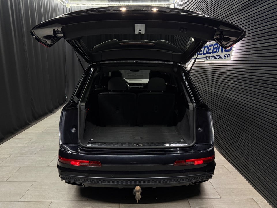 Audi Q7 50 TDi S-line quattro Tiptr. 7prs 5d