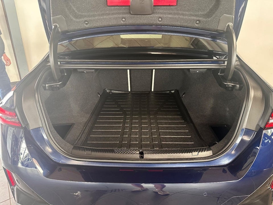 BMW i5 eDrive40 M-Sport Pro 4d