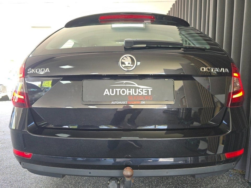 Skoda Octavia 2,0 TDi 150 Style Combi DSG 5d
