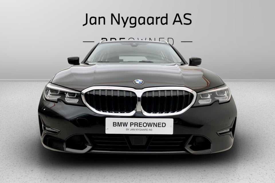 BMW 320i 2,0 Touring Sport Line aut. 5d