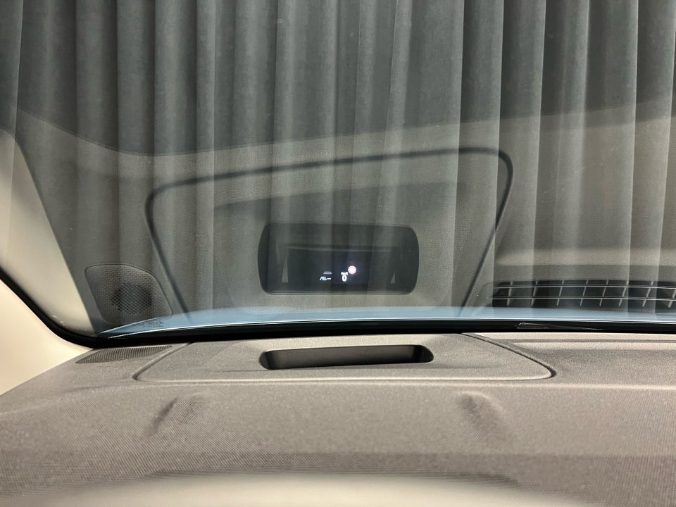 Ford Explorer 77 Premium Extended Range 5d