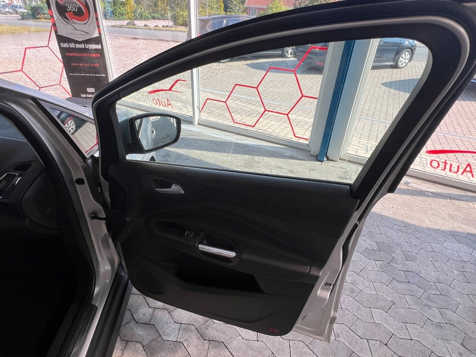 Ford C-MAX 1,0 SCTi 125 Titanium 5d