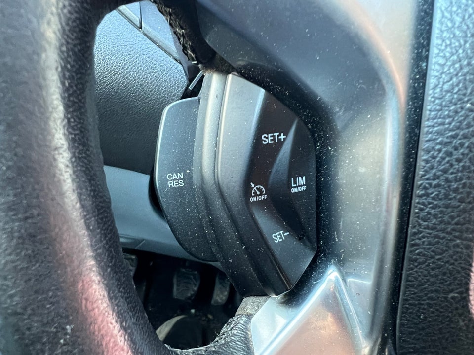 Ford Transit Custom 310L 2,2 TDCi 125 Trend Van 5d