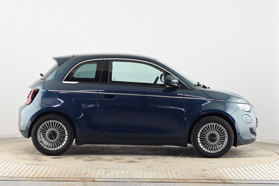 Fiat 500e 42 Icon 3d
