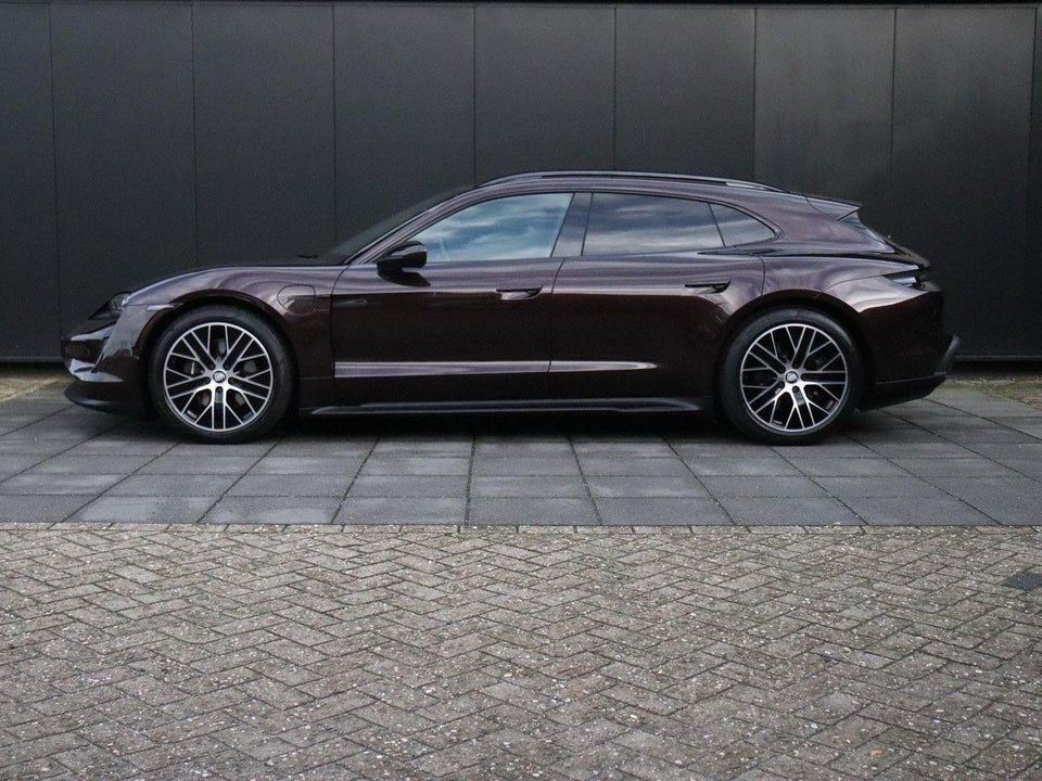 Porsche Taycan Performance+ Sport Turismo 5d