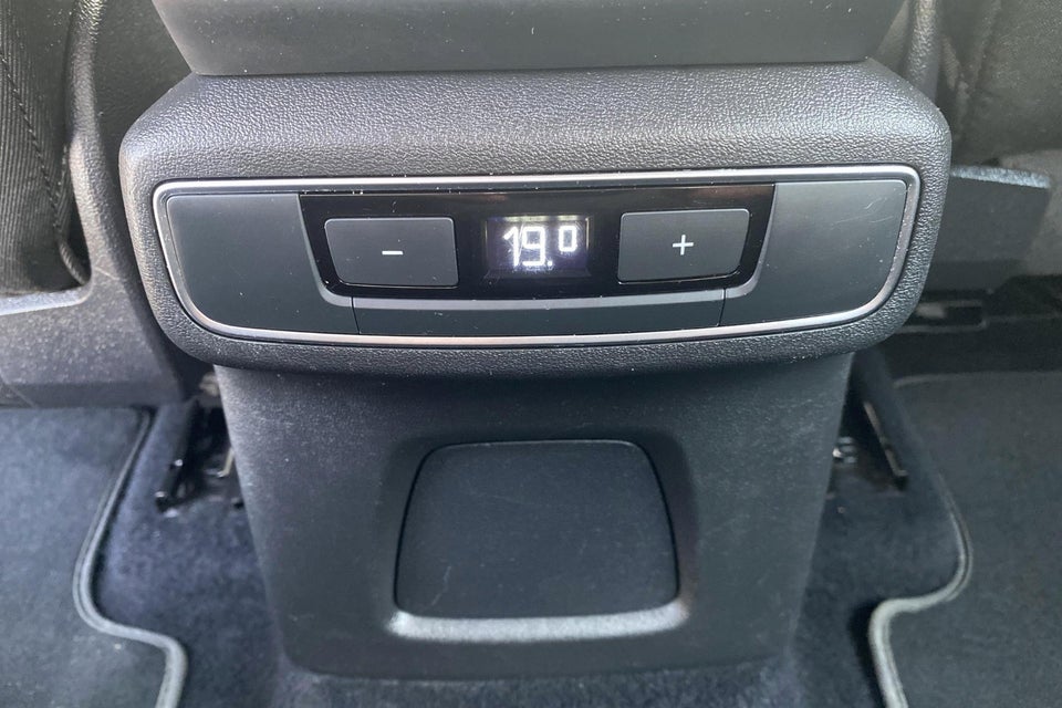 Audi Q4 e-tron 40 Advanced 5d