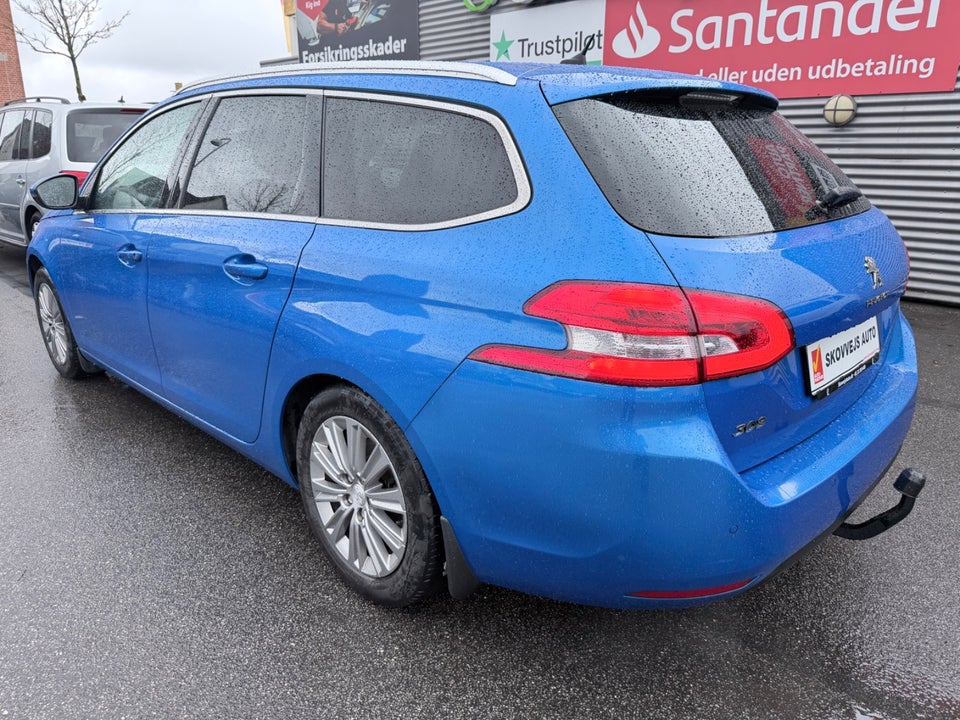 Peugeot 308 1,5 BlueHDi 130 Allure Pack SW 5d