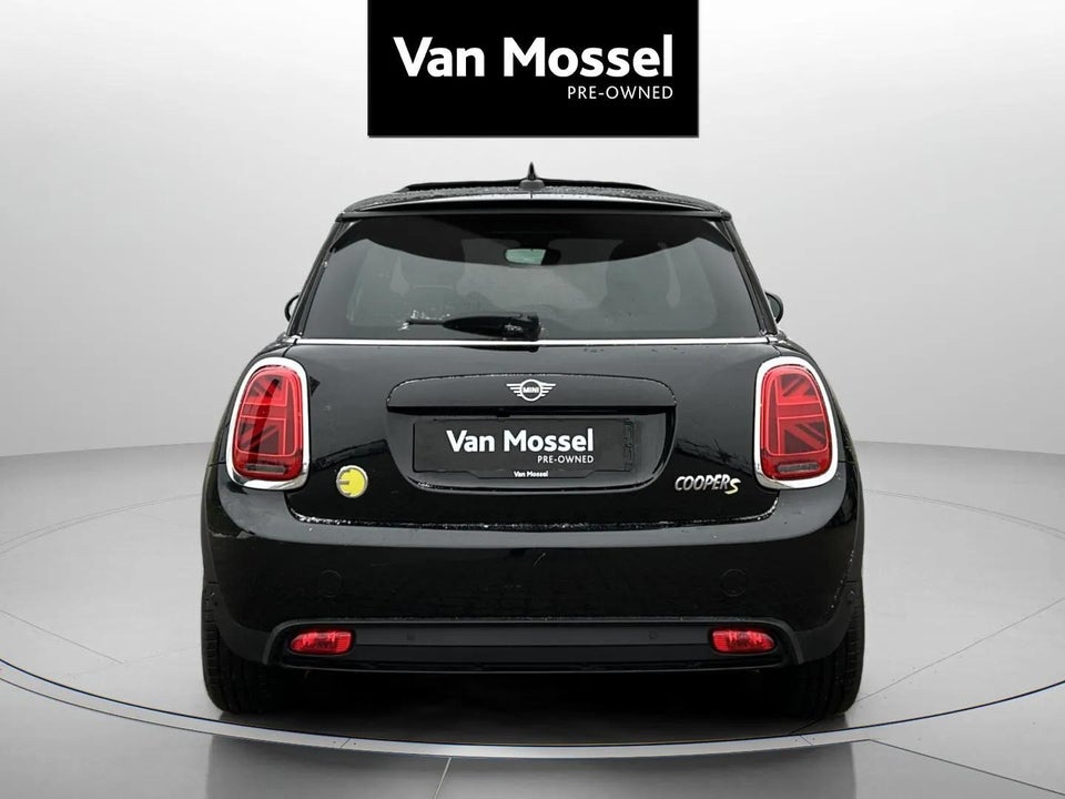 MINI Cooper SE Classic Trim 3d