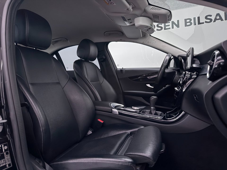 Mercedes C220 d 2,2 AMG Line 4d