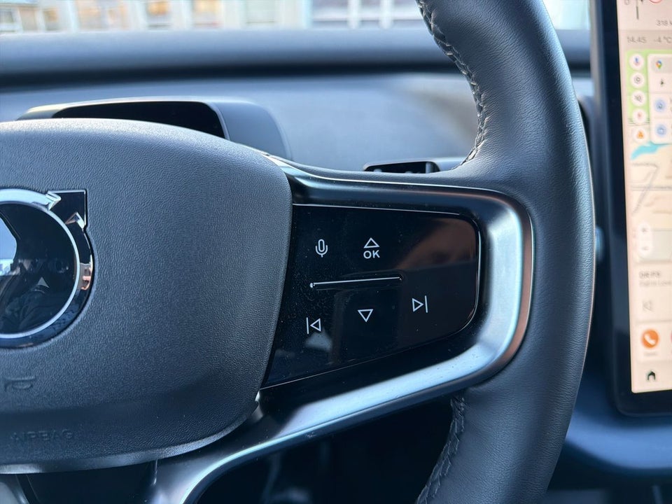 Volvo EX30 Extended Range Plus 5d