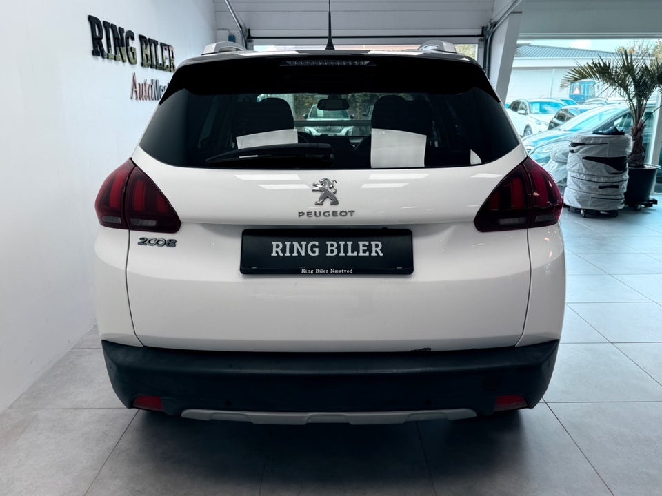 Peugeot 2008 1,6 BlueHDi 100 Allure 5d
