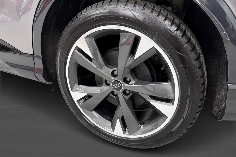 Audi Q4 e-tron 45 S-line Edition 5d