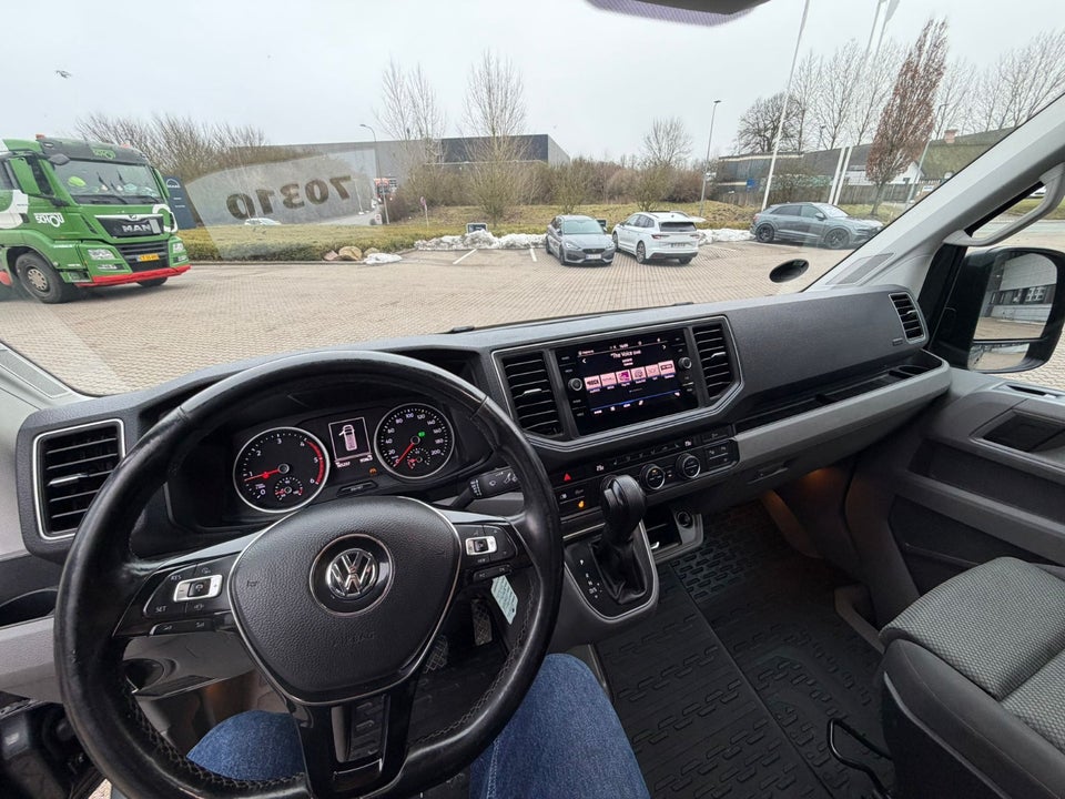 VW Crafter 35 2,0 TDi 177 Kassevogn L3H2 aut.