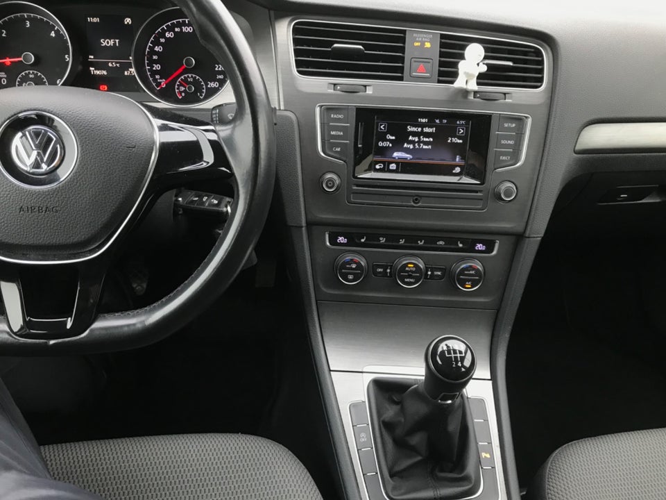 VW Golf VII 1,6 TDi 105 Comfortline BMT 5d