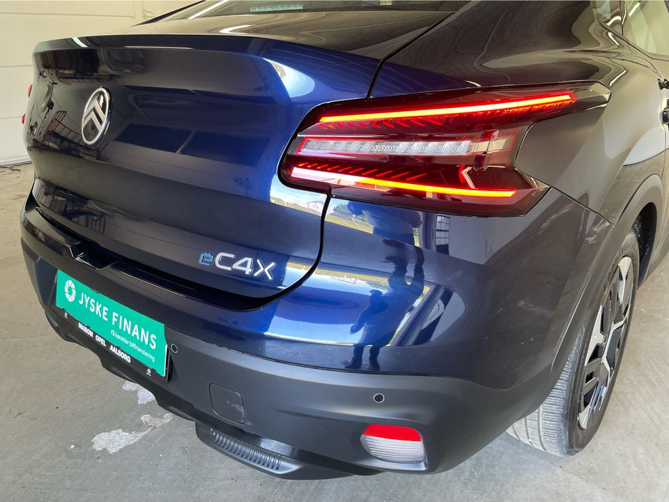 Citroën ë-C4 X 54 Plus 4d