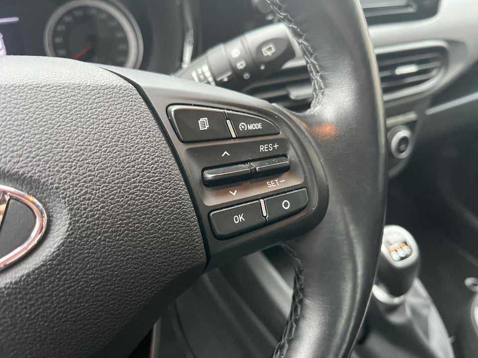 Hyundai i10 1,0 MPi Advanced 5d