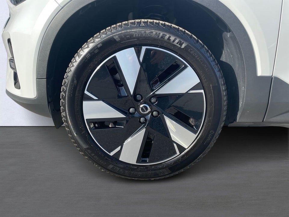 Volvo XC40 ReCharge Extended Range Plus 5d