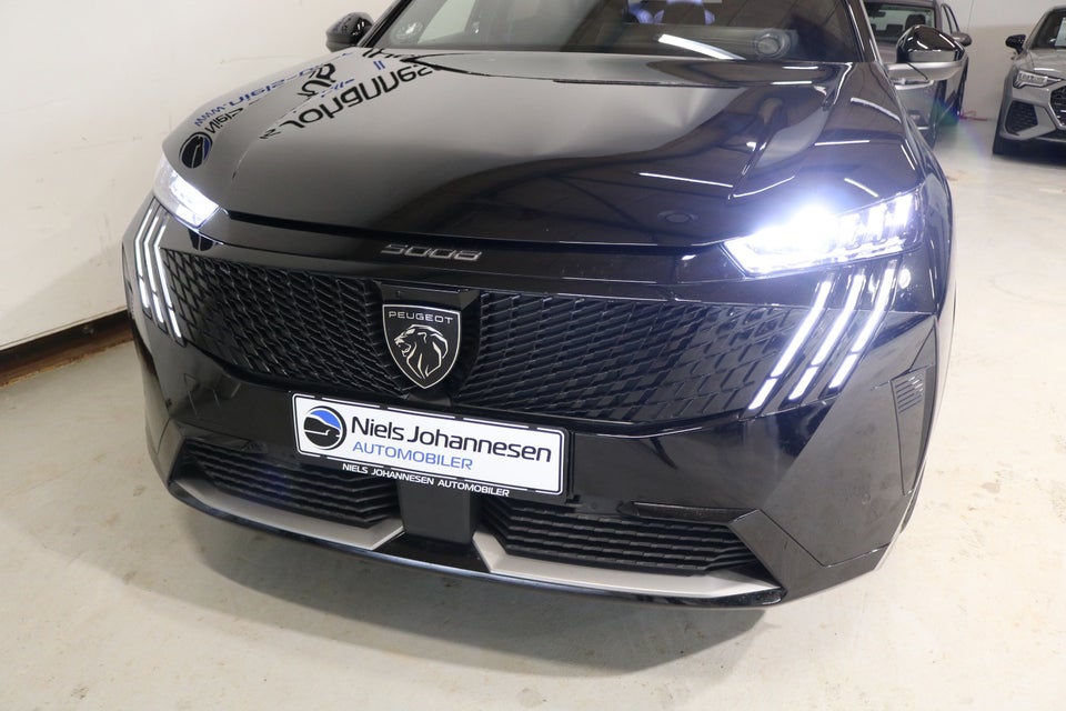 Peugeot e-5008 77 GT Pack 7prs 5d