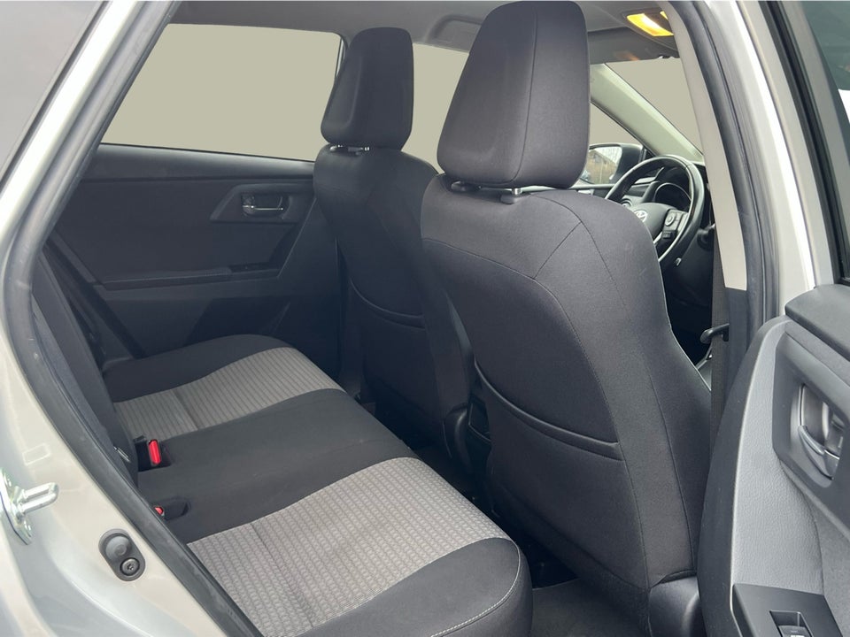 Toyota Auris 1,8 Hybrid H2 Selected CVT 5d