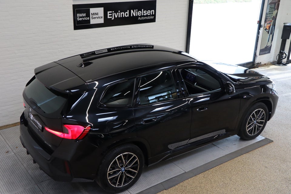 BMW iX1 xDrive30 M-Sport Premium 5d