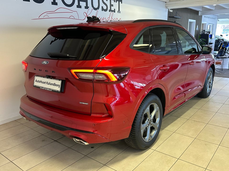 Ford Kuga 2,5 HEV ST-Line X CVT 5d